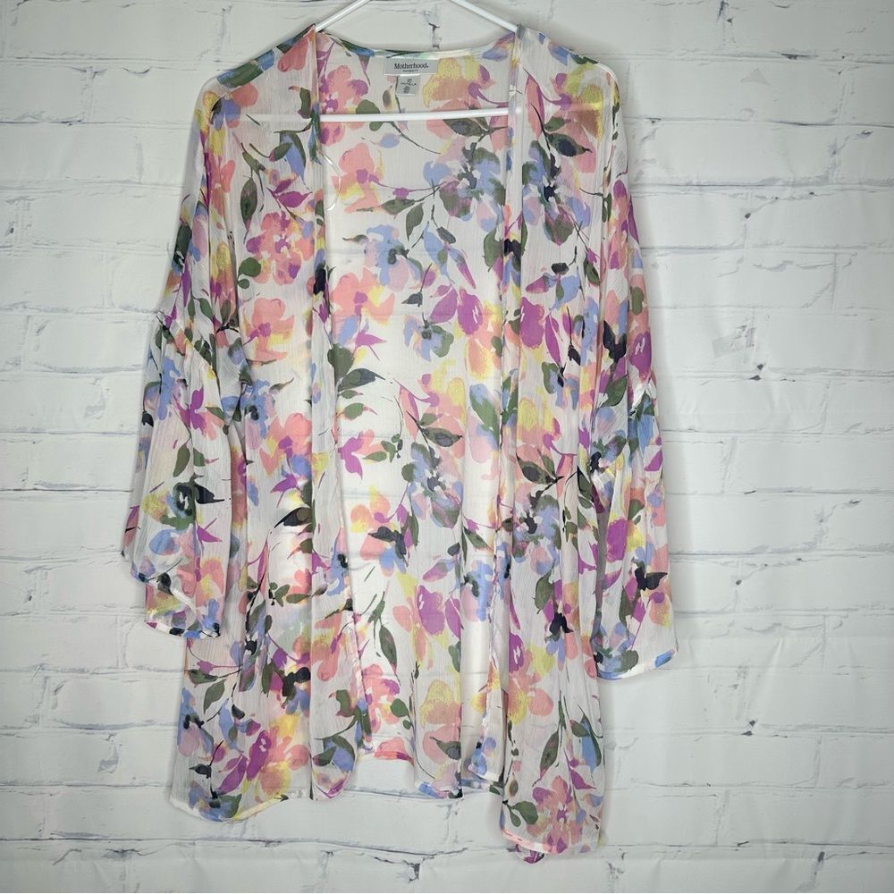 Motherhood one size robes/tops‎